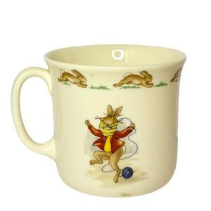 Royal Doulton Bunnykins Fine Bone China Mug – Knitting Scene – England Rabbits